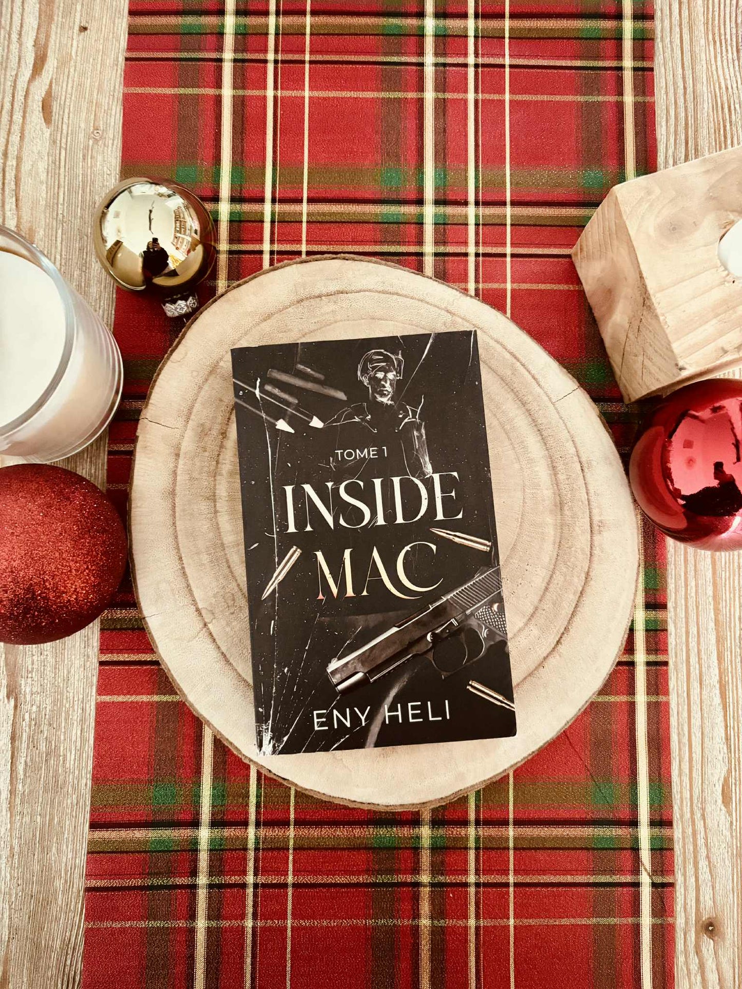 "Inside Mac" d'Eny Heli