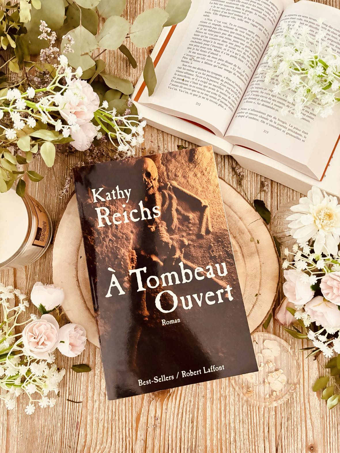 " A tombeau ouvert " de Kathy Reichs