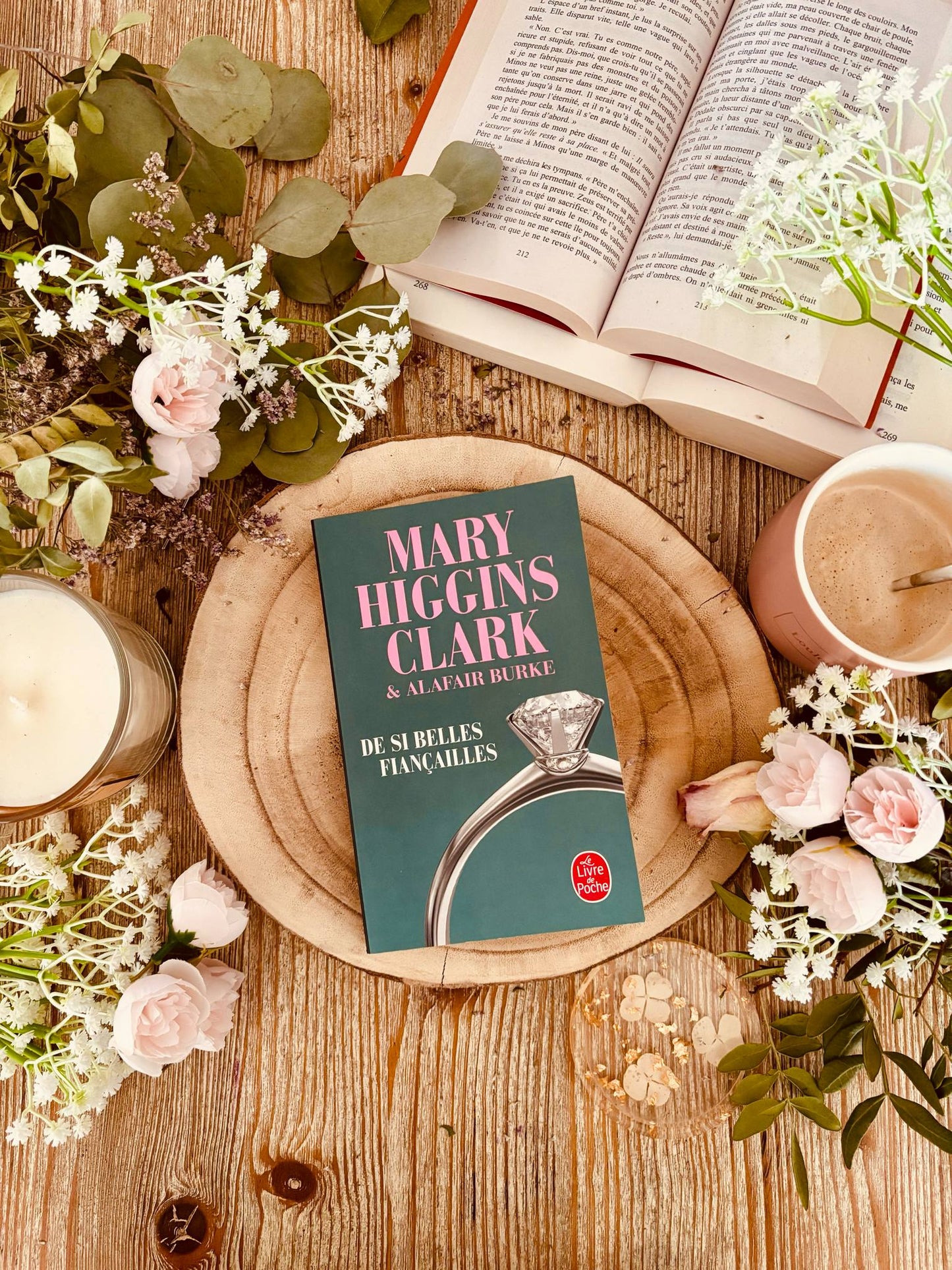 " De si belles fiançailles" de Mary Higgins Clark & Alafair Burke