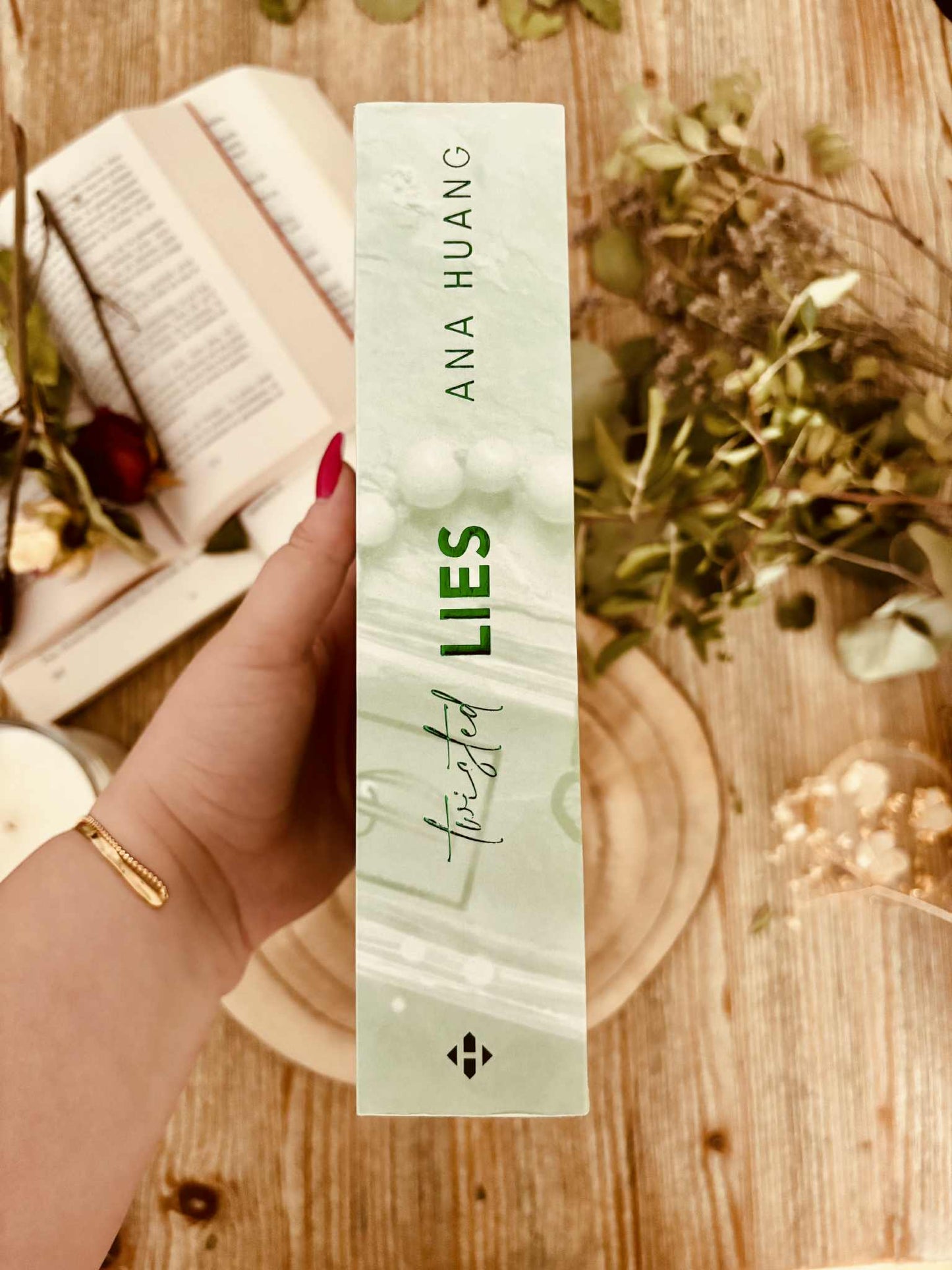 " Twisted lies - 4 " d'Ana Huang