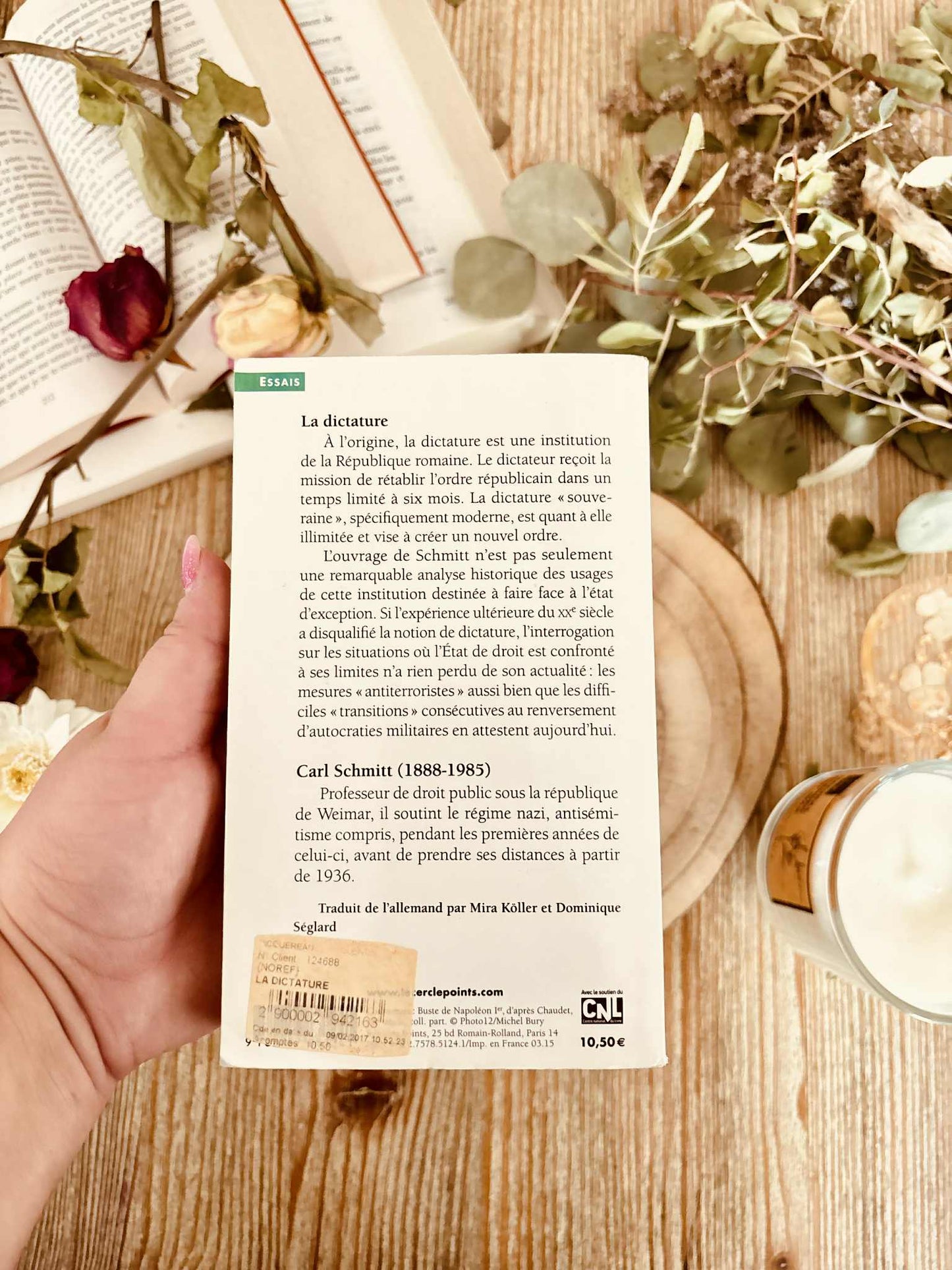 " La dictature" de Carl Schmitt