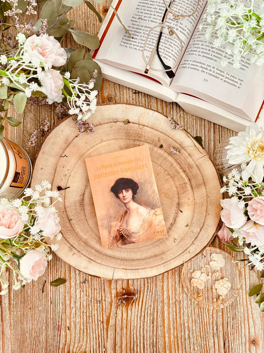 " La Petite Anthologie des poétesses françaises" de Sylvie Brunet